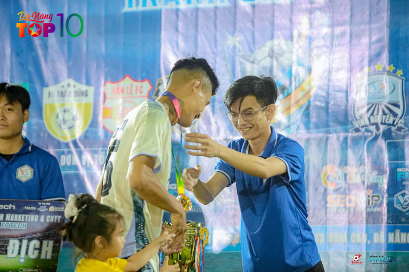 Le-be-mac-khep-lai-hanh-trinh-day-cam-xuc-top10danang