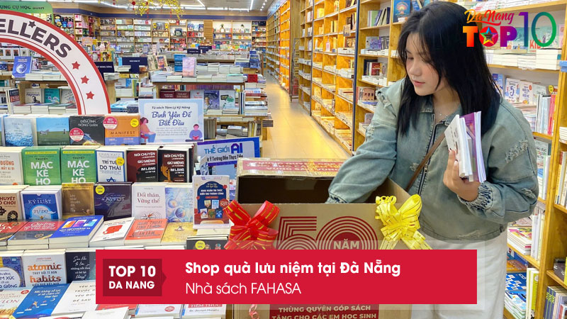 Nha-sach-fahasa-top10danang
