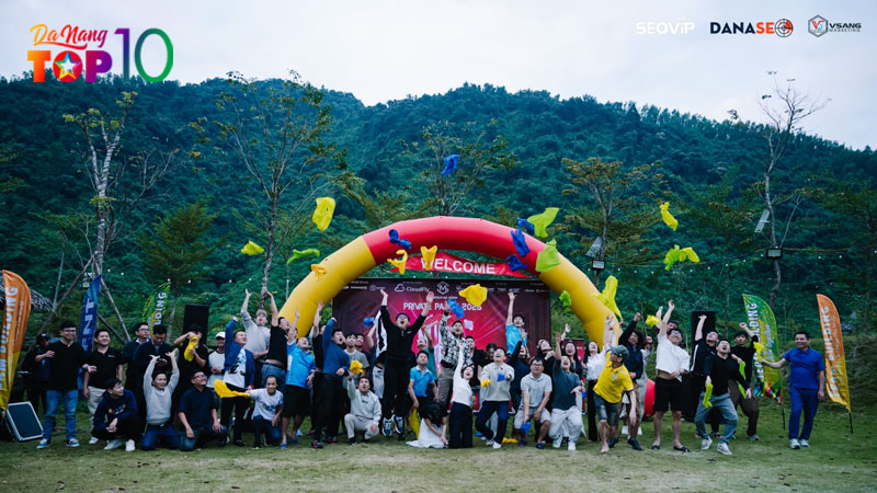 Tinh-than-doan-ket-va-chia-se-cua-team-top10danang