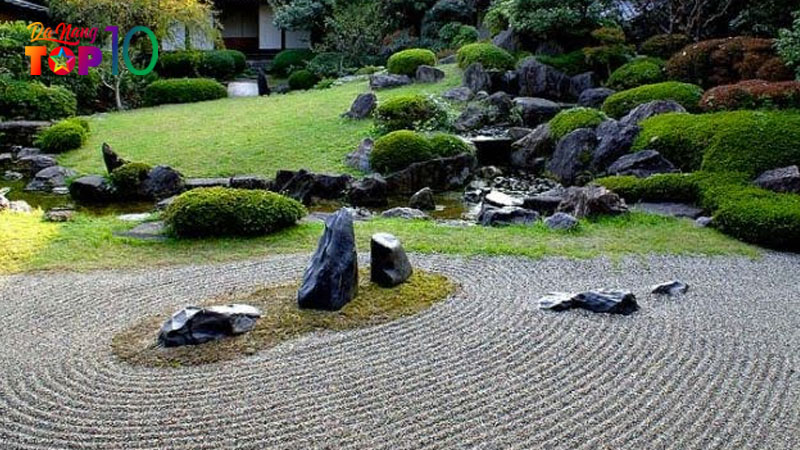 Bang-chi-phi-thi-cong-doi-co-san-vuon-moi-nhat-top10danang