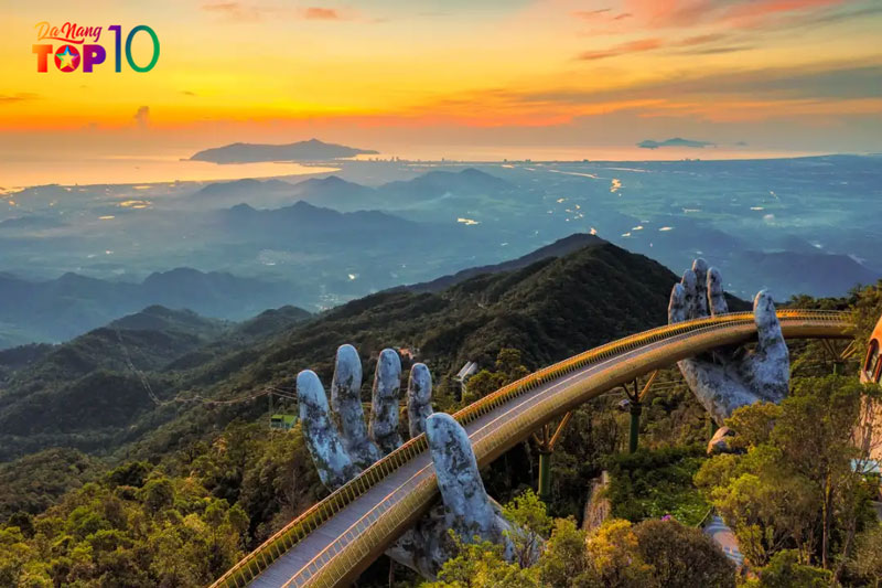 Tour-ba-na-hills-tron-goi-tiet-kiem-thoi-gian-va-trai-nghiem-tron-ven-top10danang