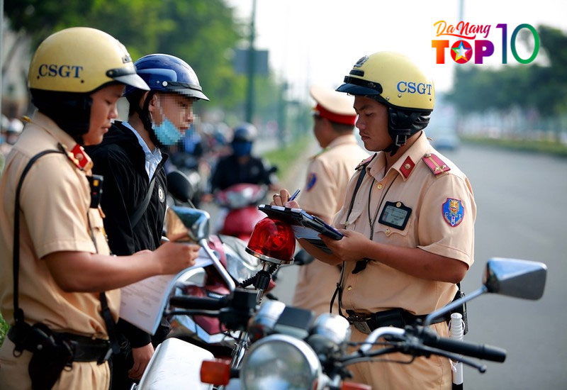 Tong-hop-muc-phat-khi-thieu-giay-to-xe-may-top10danang