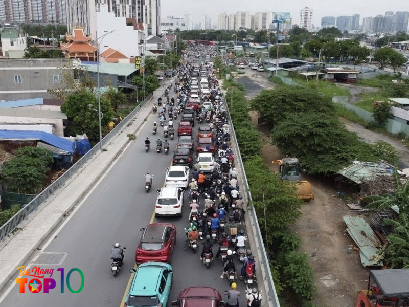 Truoc-ky-nghi-le-2-9-nhu-cau-bao-ve-o-to-tang-khi-cac-chuyen-di-duong-dai-gia-tang-top10danang