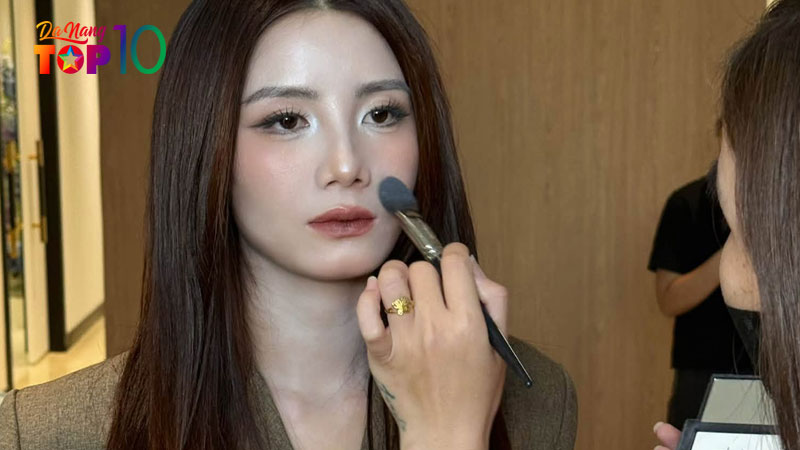 Cao-makeup-dich-vu-trang-diem-tan-noi-cho-phu-nu-hien-dai-top10danang