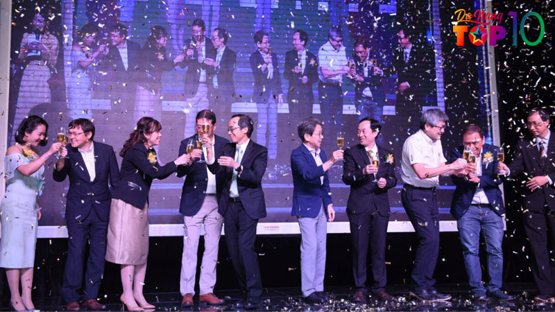 Nhung-gia-tri-doanh-nghiep-huong-den-qua-su-kien-cuoi-nam-1-top10danang