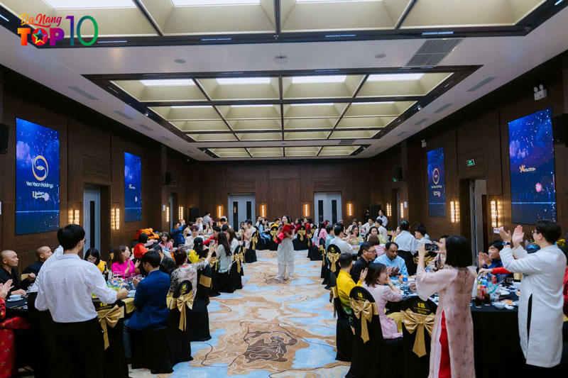 Nhung-gia-tri-doanh-nghiep-huong-den-qua-su-kien-cuoi-nam-top10danang
