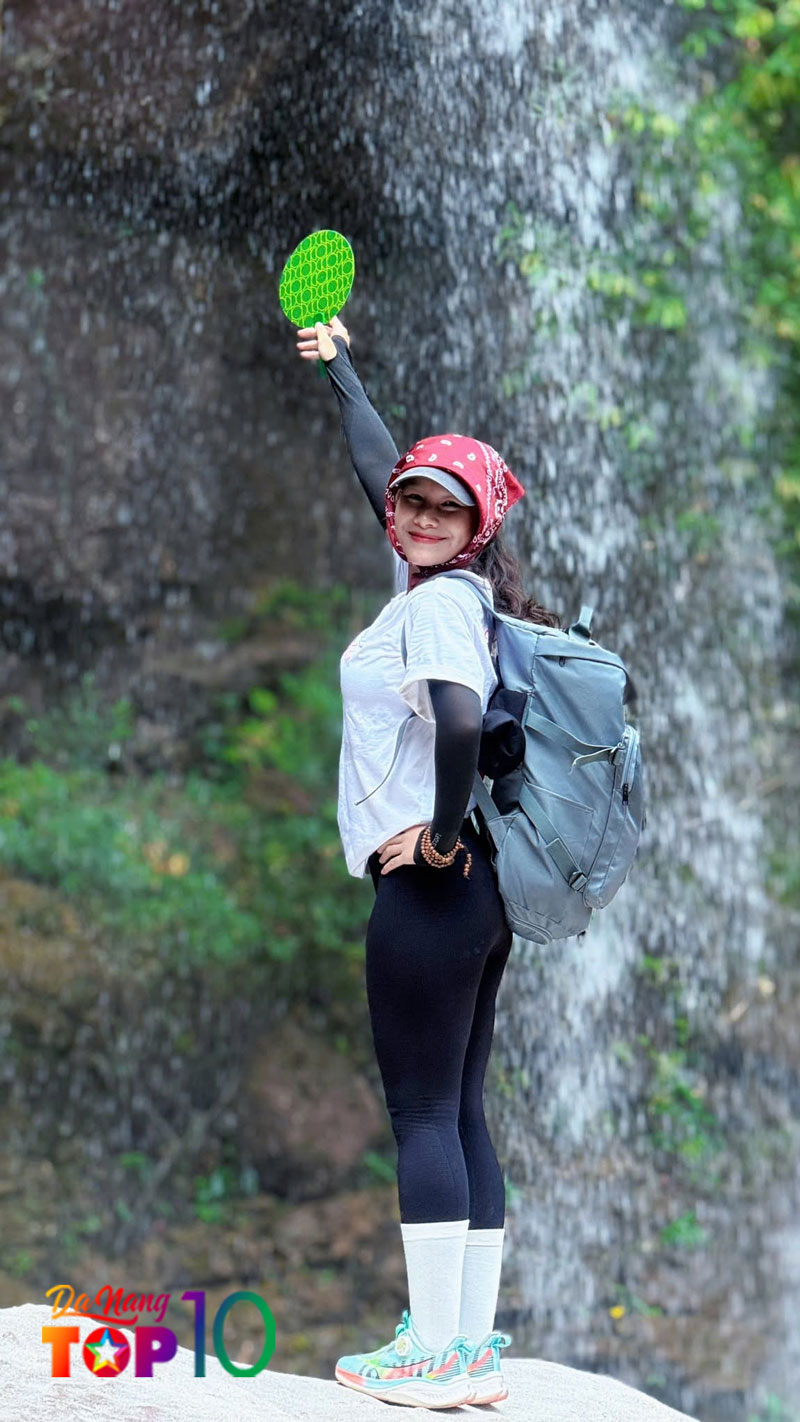 Thoi-diem-thich-hop-de-tham-quan-khe-lim-top10danang
